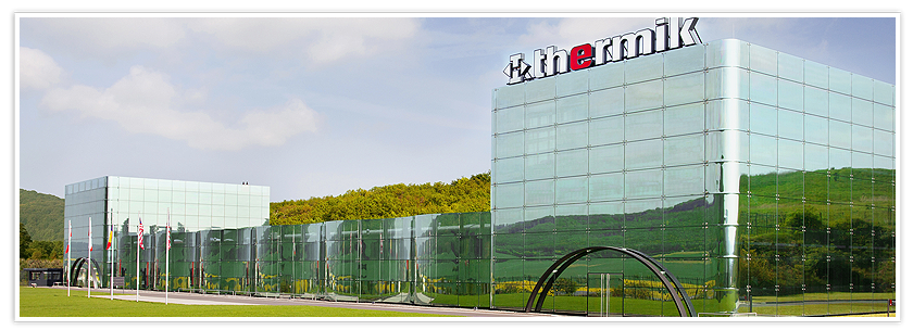 Das neue Firmengebäude wird nach den architektonischen Vorgaben des Geschäftsführers in nur 14 Monaten errichtet